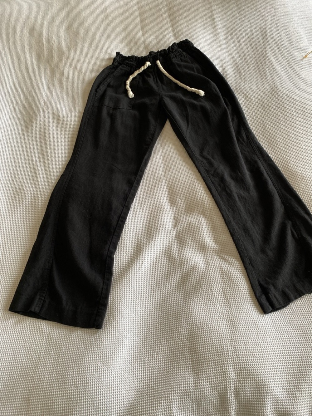 Roxy Black Linen/Viscose Blend Casual Pants with Drawstring and Flared Leg.